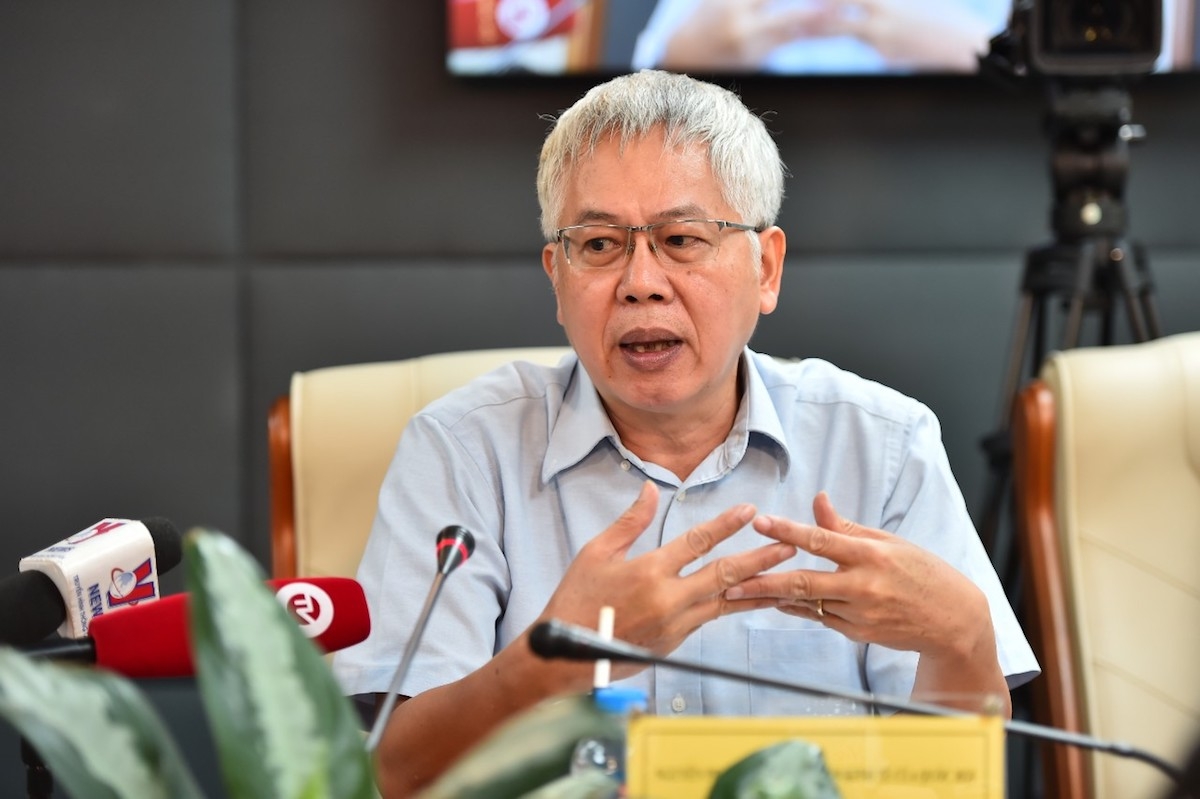 Ông Nguyễn Đức Kiên, nguyên Phó Chủ nhiệm Uỷ ban Kinh tế Quốc hội cho rằng Bộ Công Thương cần khẩn trương đề xuất phương án quản lý thuốc lá mới trình Chính phủ xem xét, ban hành.