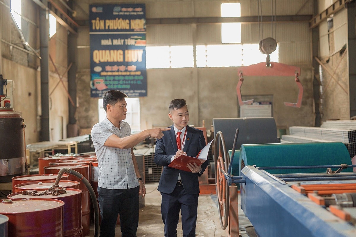 Để hỗ trợ khách hàng trả nợ xấu, nợ đã xử lý rủi ro trong giai đoạn phục hồi sau đại dịch Covid-19, Agribank không áp dụng lãi suất phạt quá hạn, lãi chậm trả, các loại phí từ ngày phát sinh nợ quá hạn đến ngày khách hàng thực hiện trả nợ.