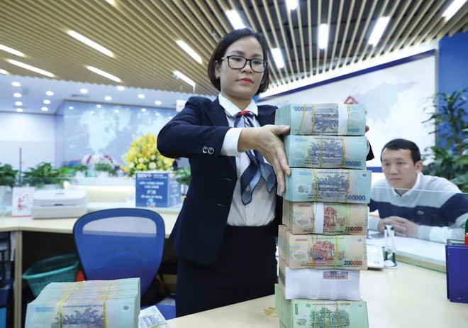 Hạn mức cho vay 2 tháng còn lại của năm 2023 lên tới gần 1 triệu tỷ đồng, các ngân hàng đang nỗ lực đẩy vốn ra nền kinh tế.