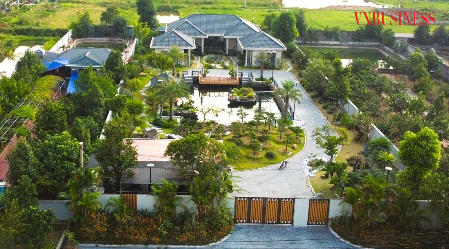 Đây là căn biệt thự được nhận định là có quy mô hoành tráng và đẹp nhất trong khu vực này.