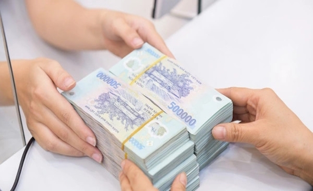 Sau gần 2 năm triển khai, gói tín dụng 20.000 tỷ đồng dành cho công nhân, người lao động với lãi suất ưu đãi từ 15 -20%/năm đã giải ngân được gần 7.000 tỷ đồng.