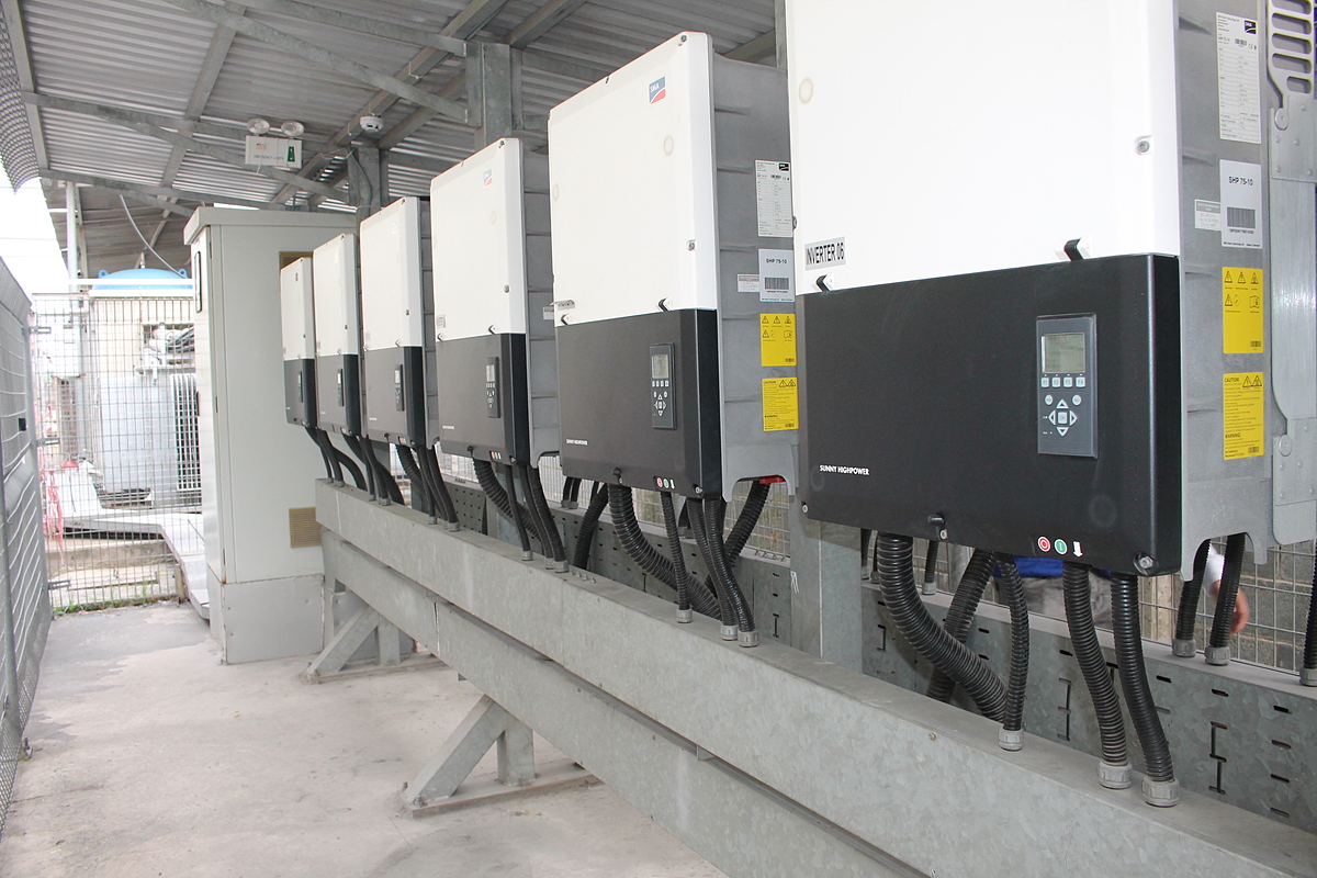 “Hệ thống điện mặt trời như một mũi tên trúng nhiều đích vì không chỉ góp phần tiết giảm chi phí sản xuất mà còn giúp doanh nghiệp có chứng nhận về sử dụng năng lượng sạch và góp phần trong thực hiện cam kết trung hòa carbon vào năm 2050 của Chính phủ Việt Nam tại COP 26.