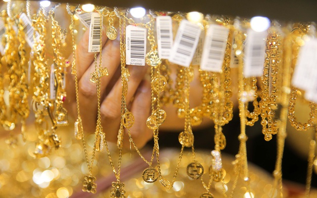 Nhu cầu vàng trang sức trong nước giảm 14% so với cùng kỳ, từ 3,5 tấn trong quý III/2022 xuống còn 3,0 tấn trong quý III/2023.