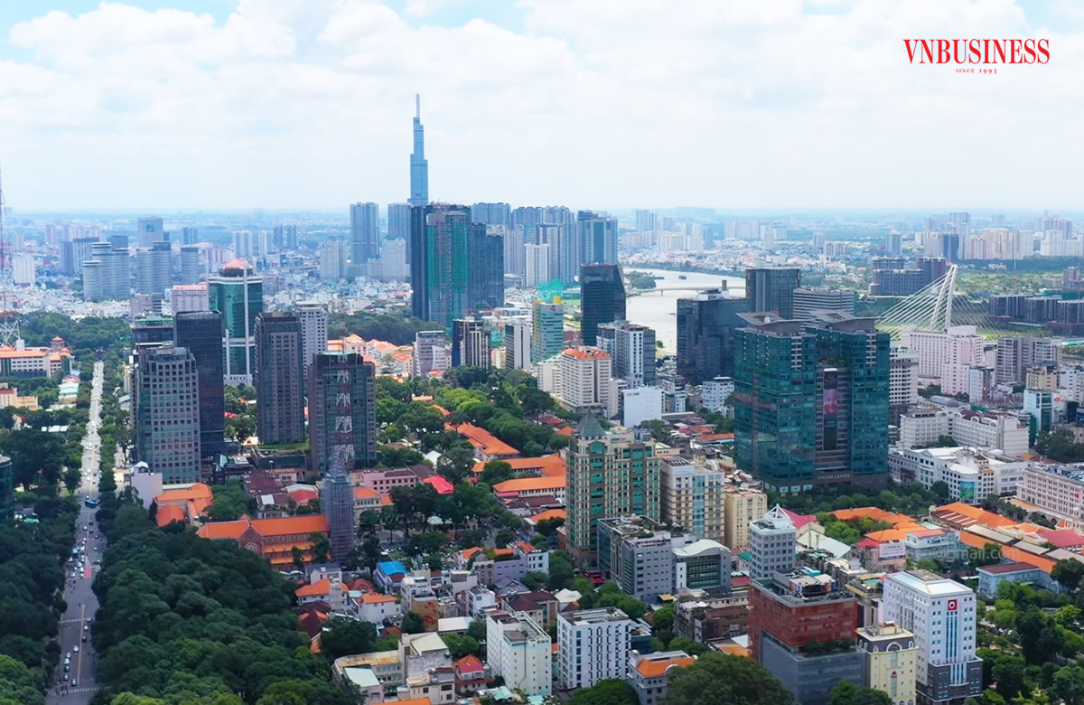 Thị trường bất động sản đang chờ làn sóng nguồn cung mới vào cuối năm.