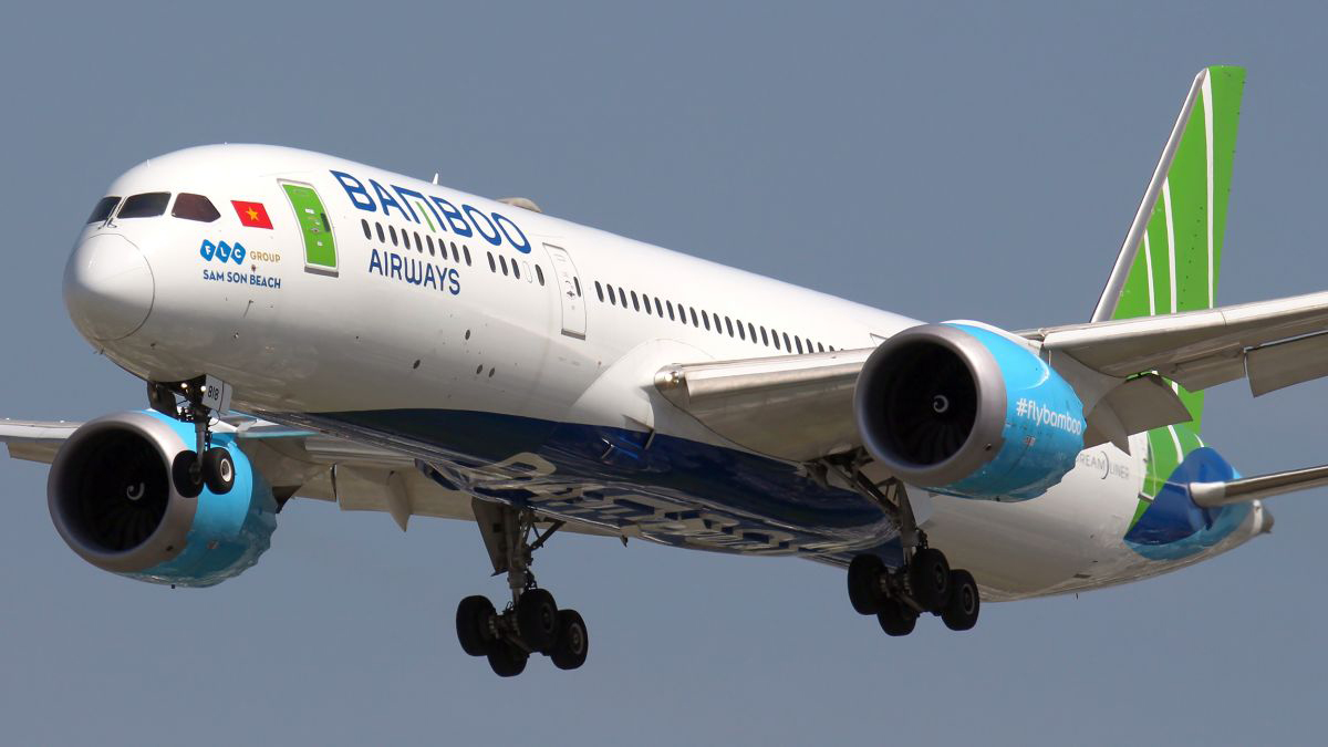 Hãng hàng không Bamboo Airways bị phong tỏa tài khoản tại 3 ngân hàng vì nợ thuế hơn 102 tỷ đồng quá hạn.