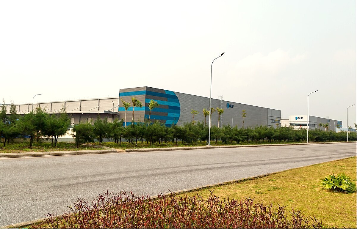 Một góc KCN Nam Đình Vũ. Xanh và sản xuất sạch, phát triển bền vững là tiêu chí của KCN Nam Đình Vũ.