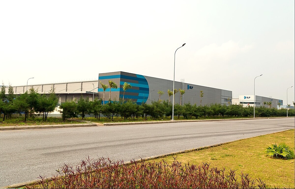 Một góc KCN Nam Đình Vũ. Xanh và sản xuất sạch, phát triển bền vững là tiêu chí của KCN Nam Đình Vũ.