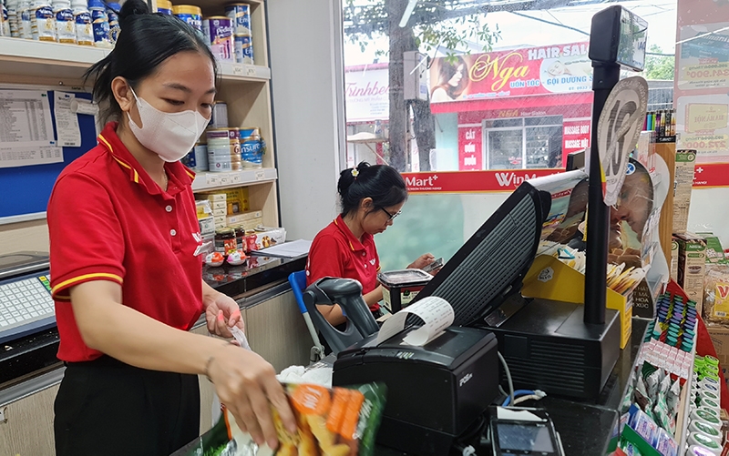 VCCI: Quy định xuất hoá đơn từng lần mua hàng khiến doanh nghiệp đội chi phí