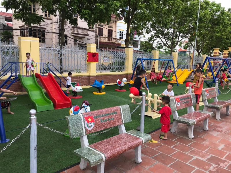 Một góc sân chơi thiếu nhi tại nhà văn hóa thôn Đìa, xã Nam Hồng.