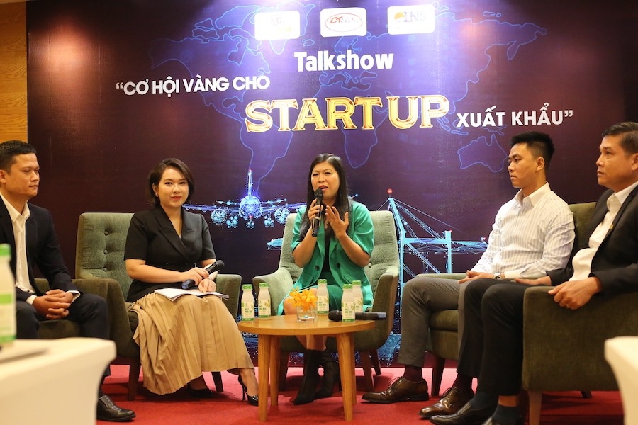 Talkshow “Cơ hội vàng cho startup xuất khẩu” chia sẻ giải pháp cho các startup Việt.