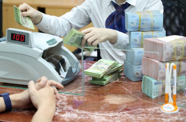 Đến cuối tháng 9/2023, dư nợ cho vay tiêu dùng toàn hệ thống chỉ tăng khoảng 1,53% so với cuối năm 202, là mức tăng rất thấp so với 5 năm qua.