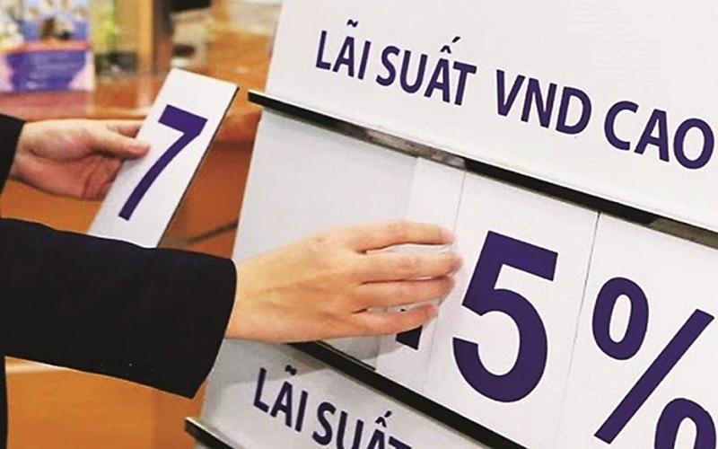 Lãi suất hạ nhiệt là một yếu tố tích cực tác động đến thị trường BĐS trong thời gian qua.