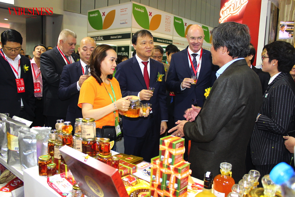 Các sản phẩm dựa trên tài nguyên bản địa của Việt Nam cần được quảng bá rộng rãi và tìm ra được thị trường ngách tiềm năng để khai thác xuất khẩu hiệu quả hơn.