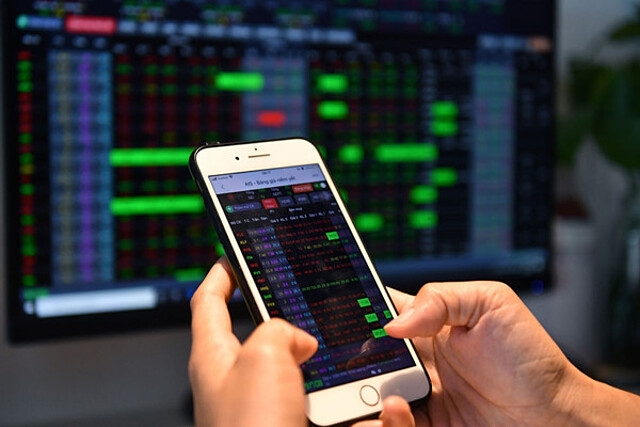 Thị trường chung nhiều biến động nhưng vẫn có những mã có thông tin hỗ trợ riêng ngược dòng bứt phá.