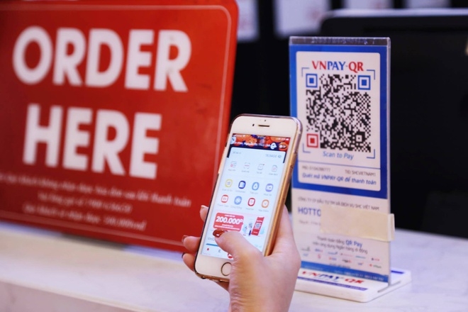 9 tháng năm 2023, giao dịch thanh toán không dùng tiền mặt qua phương thức QR Code tăng 105,33% về số lượng và 10,66% về giá trị.