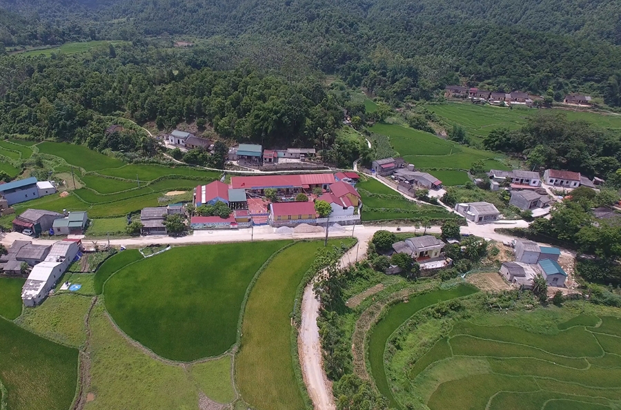 Diện mạo nông thôn mới ở Cao Lộc ngày càng khởi sắc &lpar;Ảnh: BLS&rpar;.