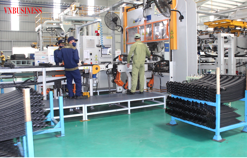 Rất cần tiếp tục có những giải pháp mạnh để tháo gỡ khó khăn cho sản xuất công nghiệp, để các DN phục hồi, lấy lại đà tăng trưởng ngay khi bước sang năm 2024.