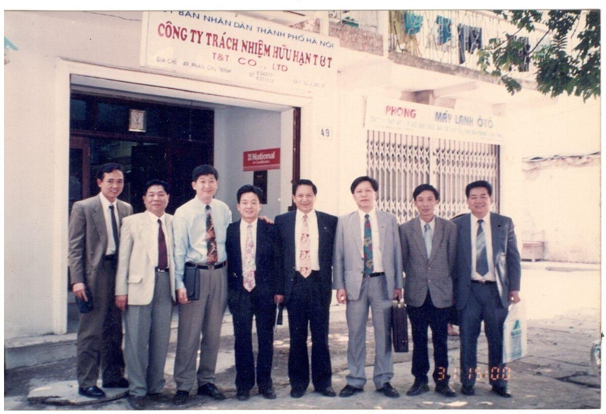 Công ty TNHH T&T &lpar;tiền thân của Tập đoàn T&T Group&rpar; thành lập năm 1993.