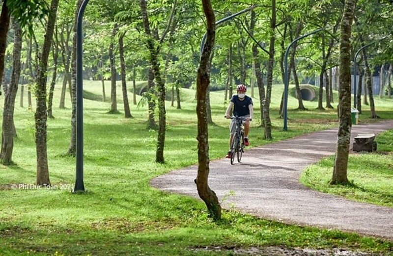 Không gian xanh khuyên khích cư dân lớn tuổi vận động thể dục thể thao.