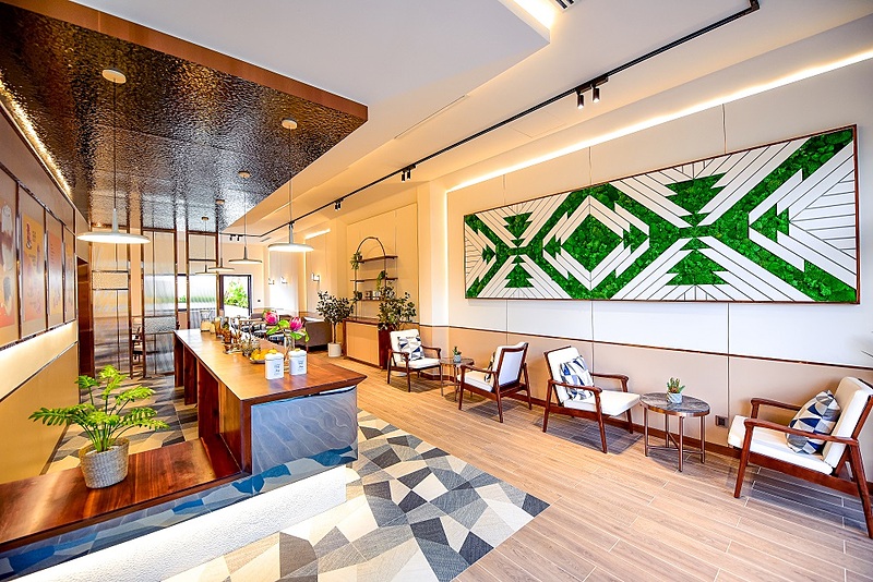 Shophouse đặc trưng với thiết kế không gian mở, tận dụng tối đa ánh sáng tự nhiên, phù hợp với đa dạng ý tưởng kinh doanh, từ nhà hàng, quán cafe, cửa hàng thời trang,…