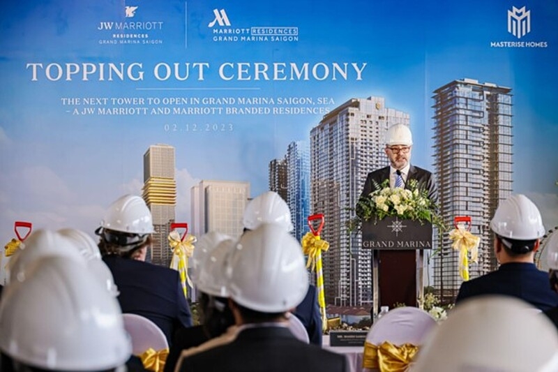 Ông Mahdi Samhouri, Phó Giám đốc Khối Phát triển dự án kiêm Phó Giám đốc Khối Thiết kế, Masterise Homes phát biểu tại sự kiện. Ảnh: Masterise Homes