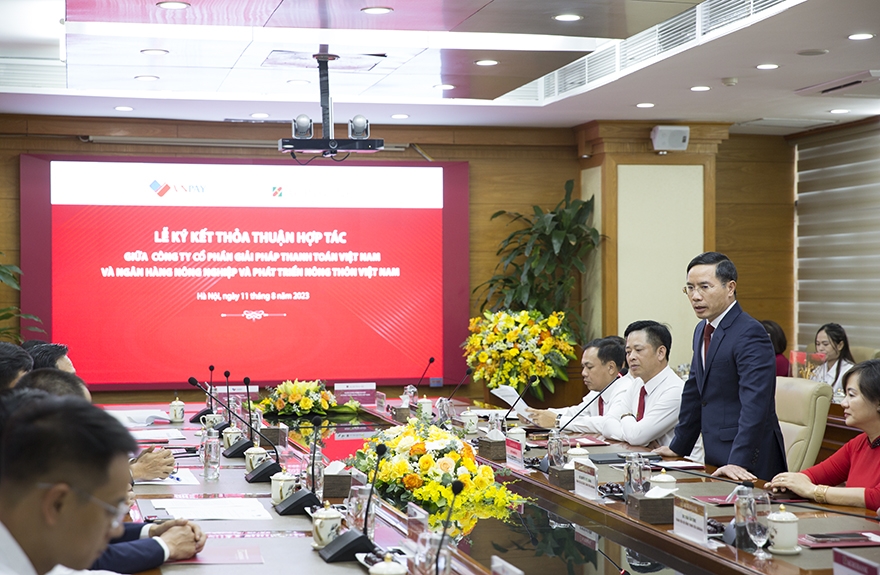 Chủ tịch HĐTV Agribank Phạm Đức Ấn phát biểu tại Lễ ký kết.