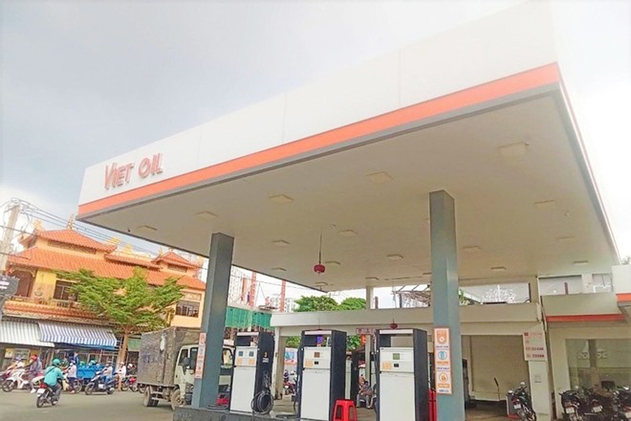 Xuyên Việt Oil là một trong những doanh nghiệp đầu mối kinh doanh xăng dầu lớn trên cả nước. Công ty bị thu hồi Giấy phép kinh doanh xuất nhập khẩu xăng dầu vào tháng 8/2023.