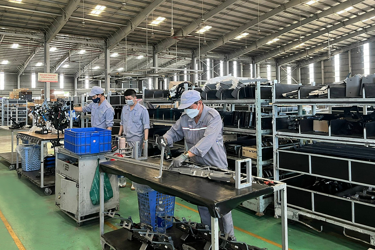 THILOGI cung ứng dịch vụ đóng gói tận nơi cho khách hàng.