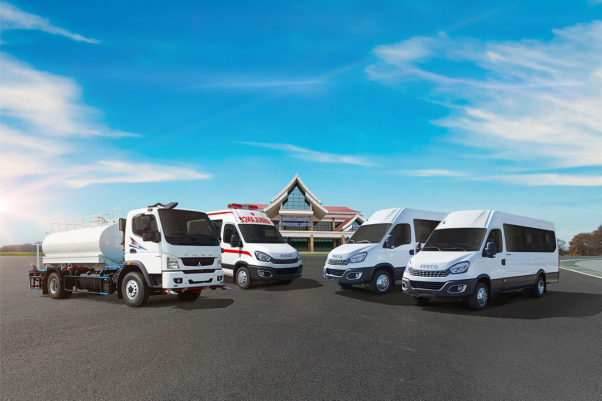 Ngày 07/4, tại cửa khẩu Na Mèo &lpar;Thanh Hóa&rpar;, THACO AUTO đã xuất khẩu lô xe chuyên dụng phục vụ nhu cầu sử dụng chuyên biệt tại sân bay NongKhang.