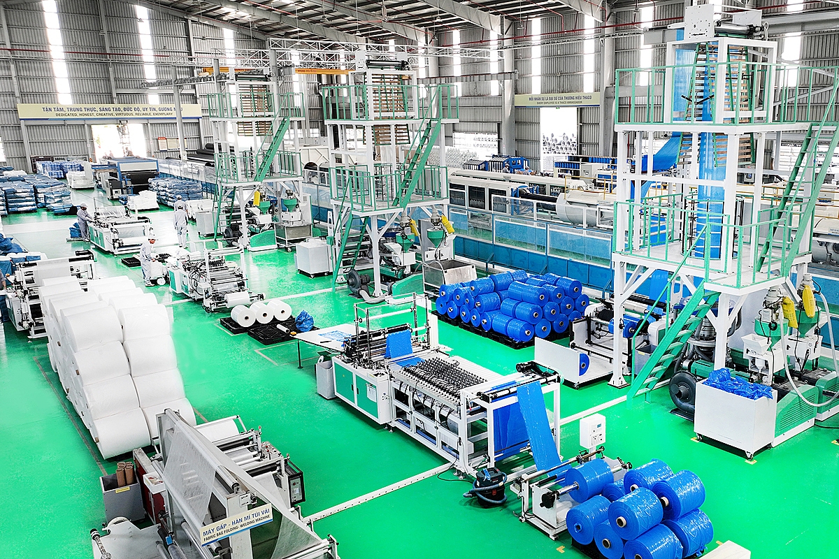 THACO INDUSTRIES đã cung ứng nhiều sản phẩm, linh kiện nhựa cho ngành ô tô sang nước ngoài.