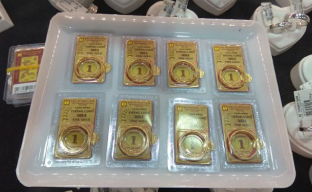 Giá vàng nhẫn giao dịch trên mức 62 triệu đồng/lượng.