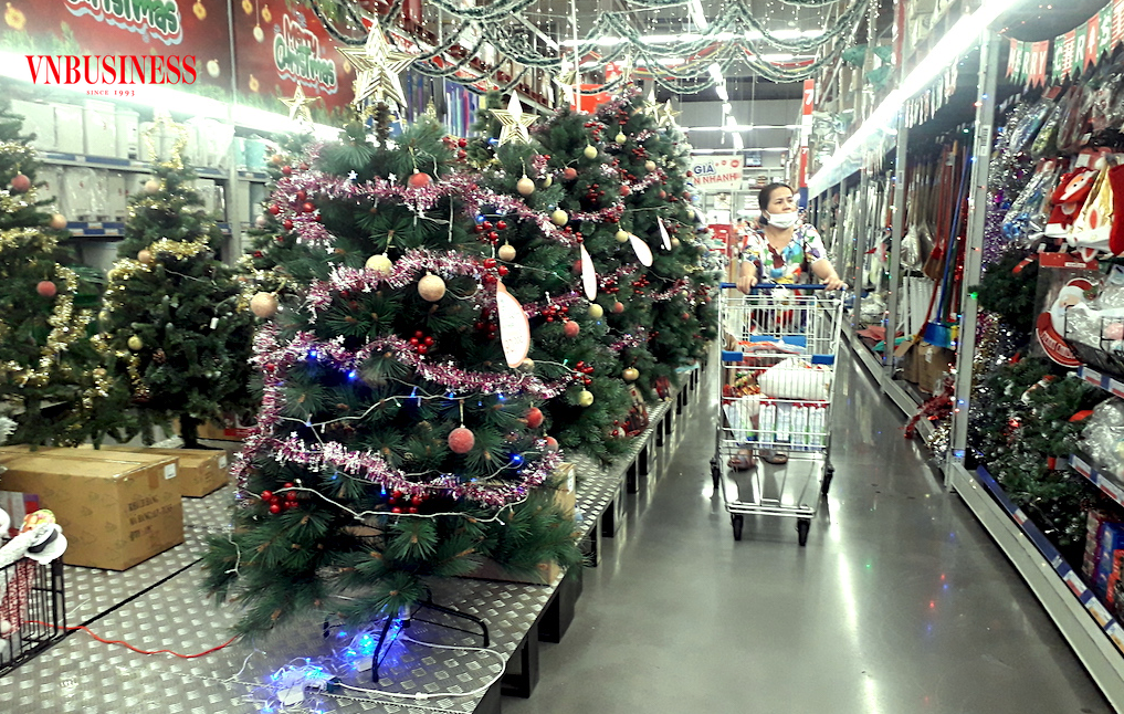 Mùa Noel và mùa mua sắm Tết 2024 đang về nhưng sức mua ở Tp.HCM vẫn chưa thể tăng như mong đợi.