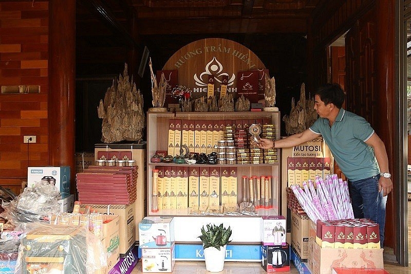 Thương hiệu sản phẩm hương trầm Hiền Linh của HTX đã đạt chứng nhận OCOP 3 sao cấp tỉnh và trở thành sản phẩm công nghiệp nông thôn tiêu biểu của Hà Tĩnh.