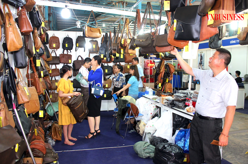 Để cải thiện sức mua trong mùa mua sắm Tết và cho năm 2024 sắp đến đang đòi các DN Việt cần có sự thay đổi mạnh mẽ trong cách thức bán hàng.