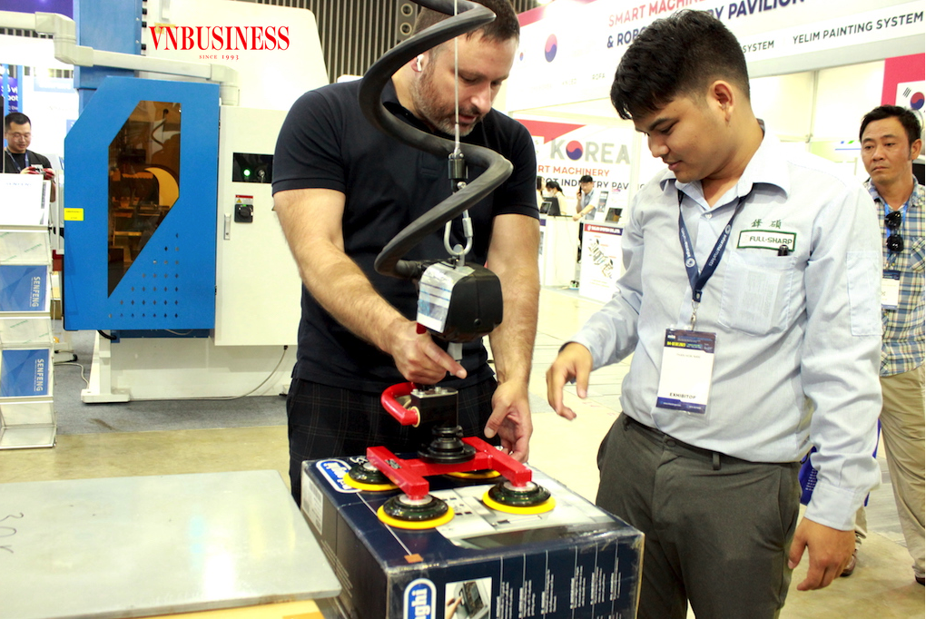 Việt Nam cần củng cố hệ sinh thái kinh doanh nhằm trở nên bền vững hơn và hấp dẫn hơn đối với dòng vốn FDI chất lượng cao.