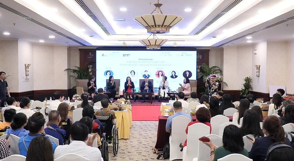 Các diễn giả tham Diễn đàn ESG – Cơ hội và thách thức việc làm cho người khuyết tật đã có những chia sẻ ý nghĩa và truyền cảm hứng.