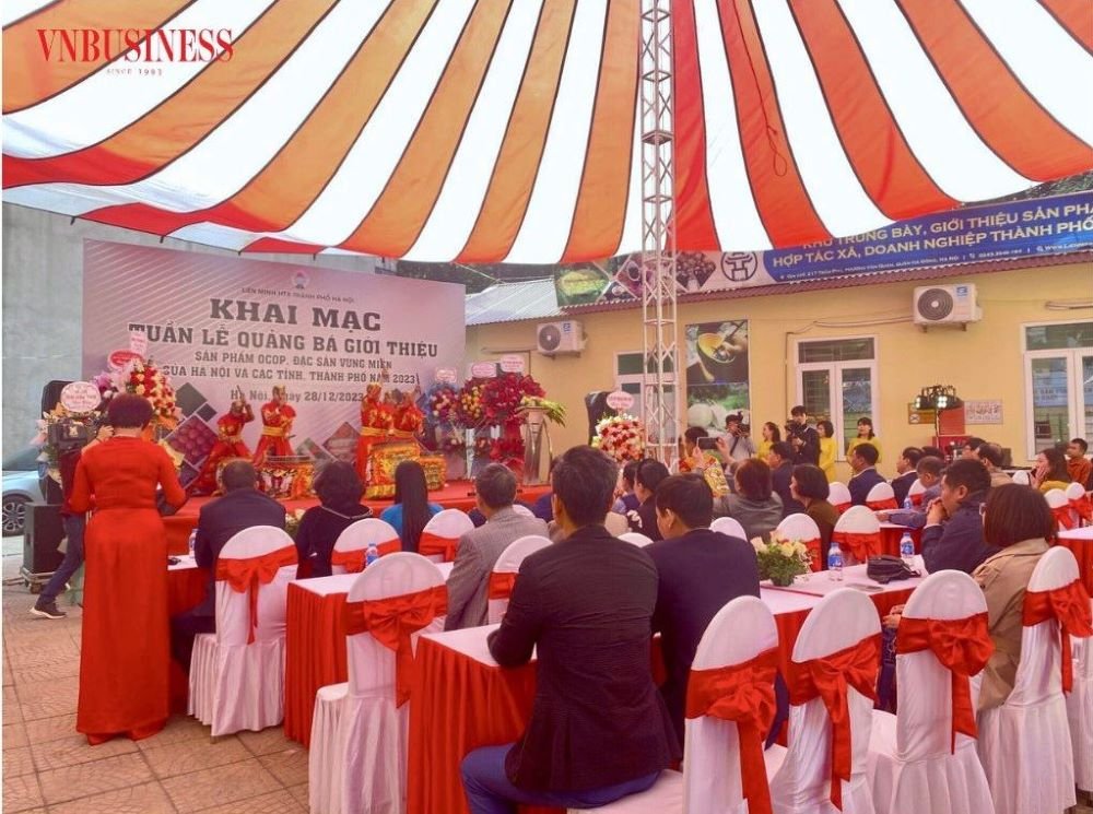 Tuần lễ quảng bá, giới thiệu sản phẩm OCOP, đặc sản vùng miền của Hà Nội và các tỉnh, thành phố năm 2023 thu hút nhiều HTX và doanh nghiệp tham gia.