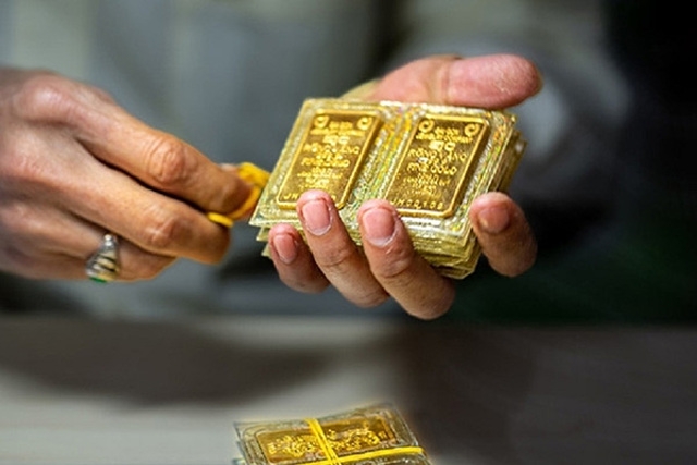 Vàng miếng SJC giao dịch quanh 74 triệu đồng/lượng.