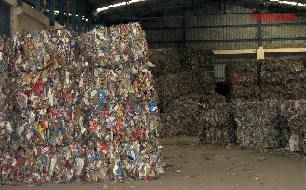 Chặng đường tái chế rác thải nhựa của các DN sẽ còn gặp nhiều khó khăn khi đến nay vẫn chưa có sự đồng thuận giữa cơ quan hoạch định chính sách và các DN thực thi đối với định mức chi phí tái chế.