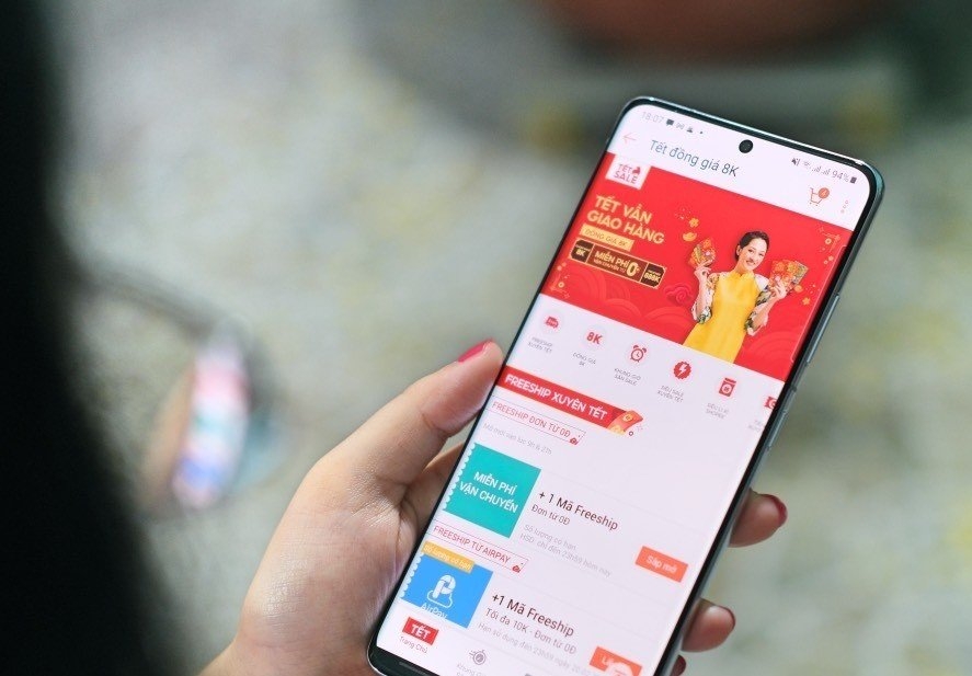 Thị trường mua sắm Tết trực tuyến đang cho thấy những dấu hiệu sôi động hơn hẳn các kênh truyền thống.