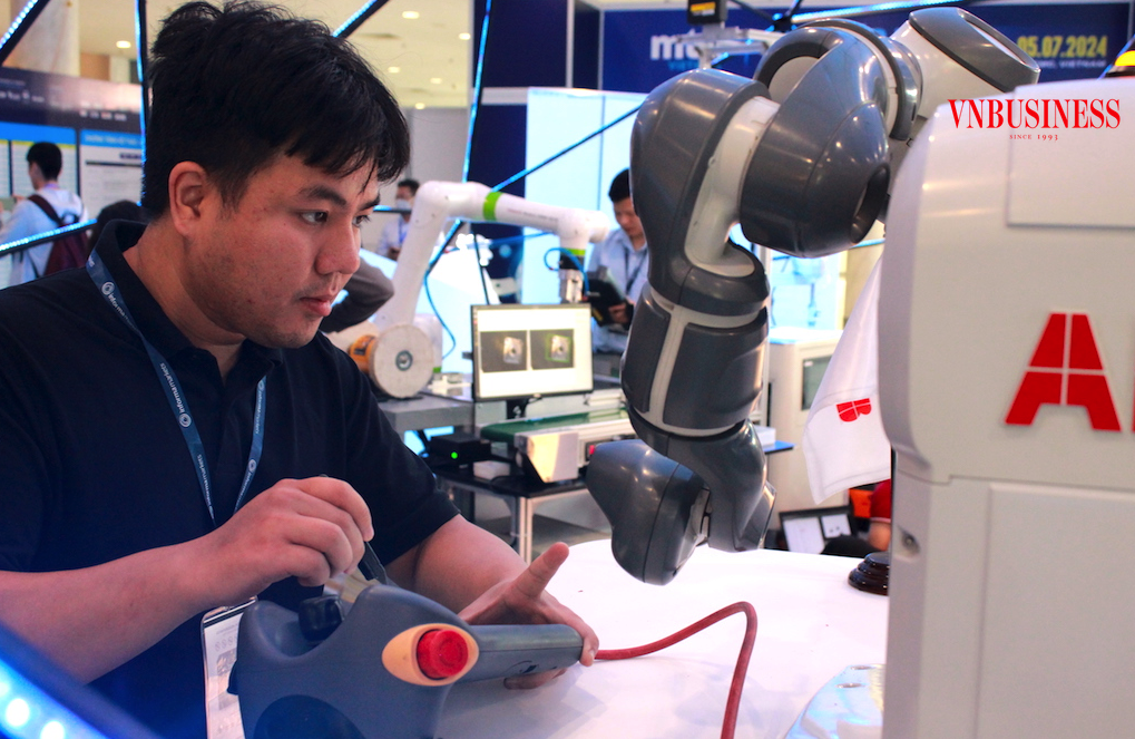 Việt Nam cần nâng cao chất lượng nguồn nhân lực để hỗ trợ các trung tâm R&D.