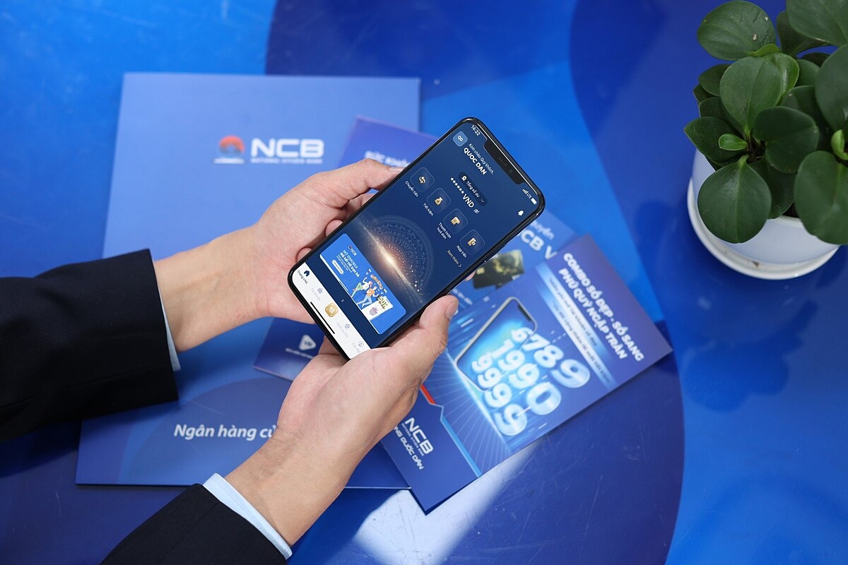 Ngân hàng số NCB iziBankbiz dành cho khách hàng doanh nghiệp và NCB iziMobile cho khách hàng cá nhân.