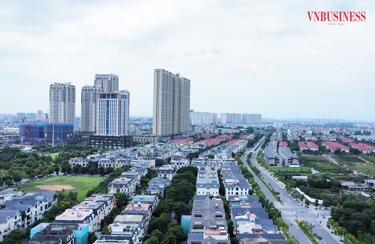 Quy định không cho vay mua nhà ở hình thành trong tương lai và dùng chính căn nhà đó làm tài sản thế chấp đang nhận được nhiều ý kiến trái chiều &lpar;Ảnh minh họa: Phạm Hòa&rpar;.