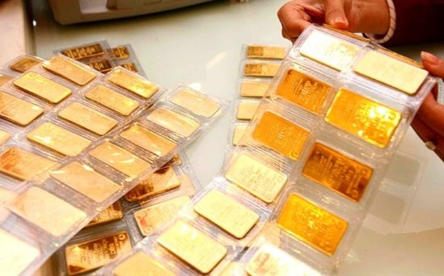 Giá vàng miếng SJC giao dịch gần 77,5 triệu đồng/lượng.