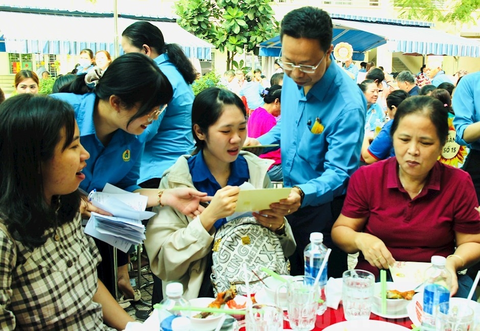 Thông qua các chương trình hỗ trợ, tổ chức Công đoàn kỳ vọng người lao động phi chính thức có điều kiện vui Xuân, đón Tết.