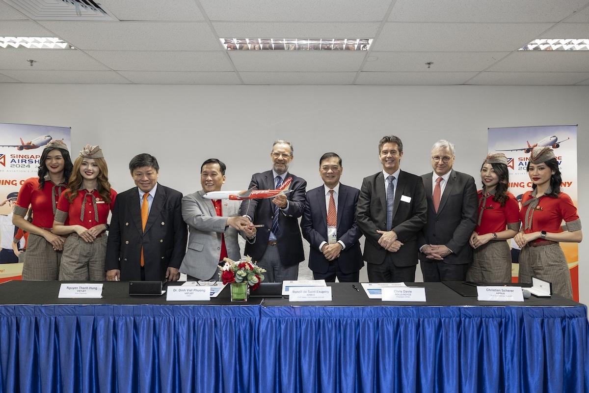 Vietjet đã ký Biên bản ghi nhớ &lpar;MoU&rpar; với Airbus về việc mua 20 máy bay thân rộng A330-900.