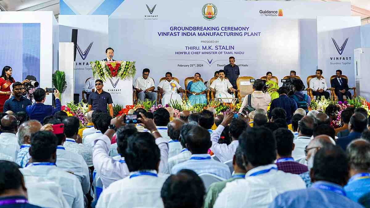 Đông đảo khách mời và truyền thông bang Tamil Nadu tới tham dự sự kiện.