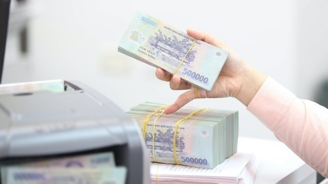 Lãi suất tiền gửi tăng nhẹ ở kỳ hạn ngắn, phần lớn là do nhu cầu cục bộ ở một số ngân hàng nhỏ.