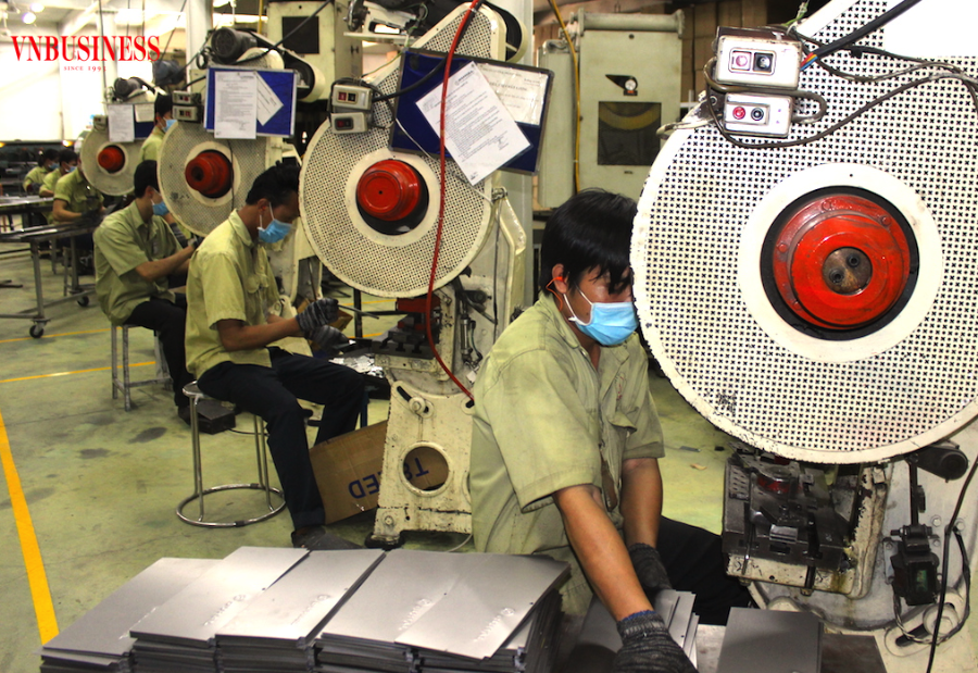 Sự thật trớ trêu là trong khi các DN vừa và nhỏ thiếu vốn để phục hồi sản xuất kinh doanh thì các ngân hàng lại đang có rất nhiều vốn.