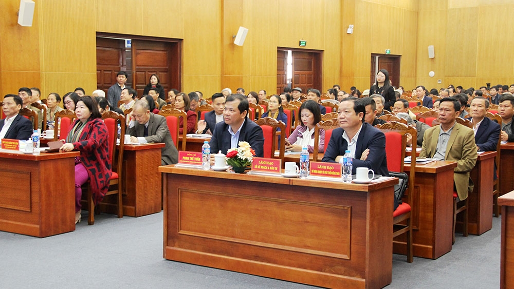 Các đại biểu đánh giá cao sự phát triển của khu vực KTTT, HTX tỉnh Bắc Giang.